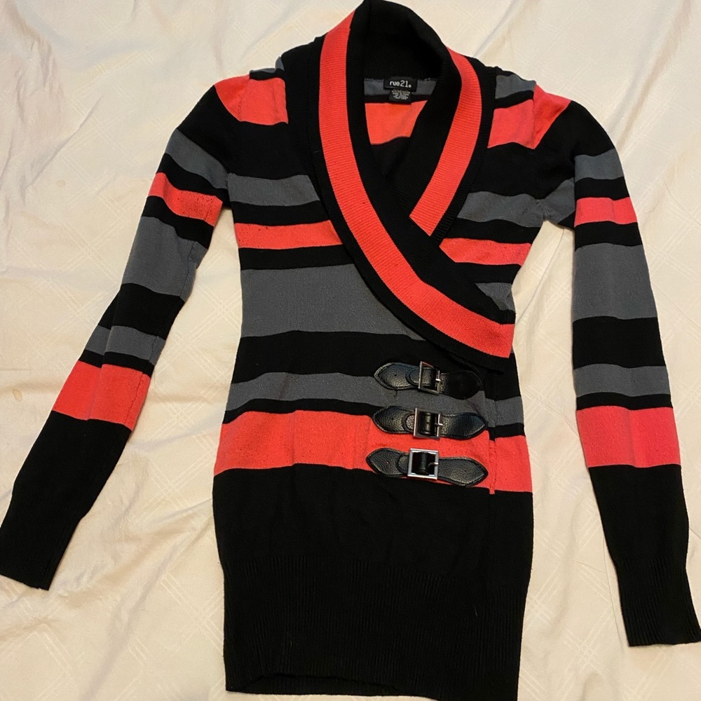 Long sleeve sweater